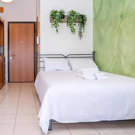 Kosmos Sercvice Apartment Beautiful Studio 2 With Additional Cost Parking Soluň Exteriér fotografie